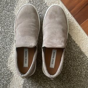 Suede Steve Madden slip on sneakers
